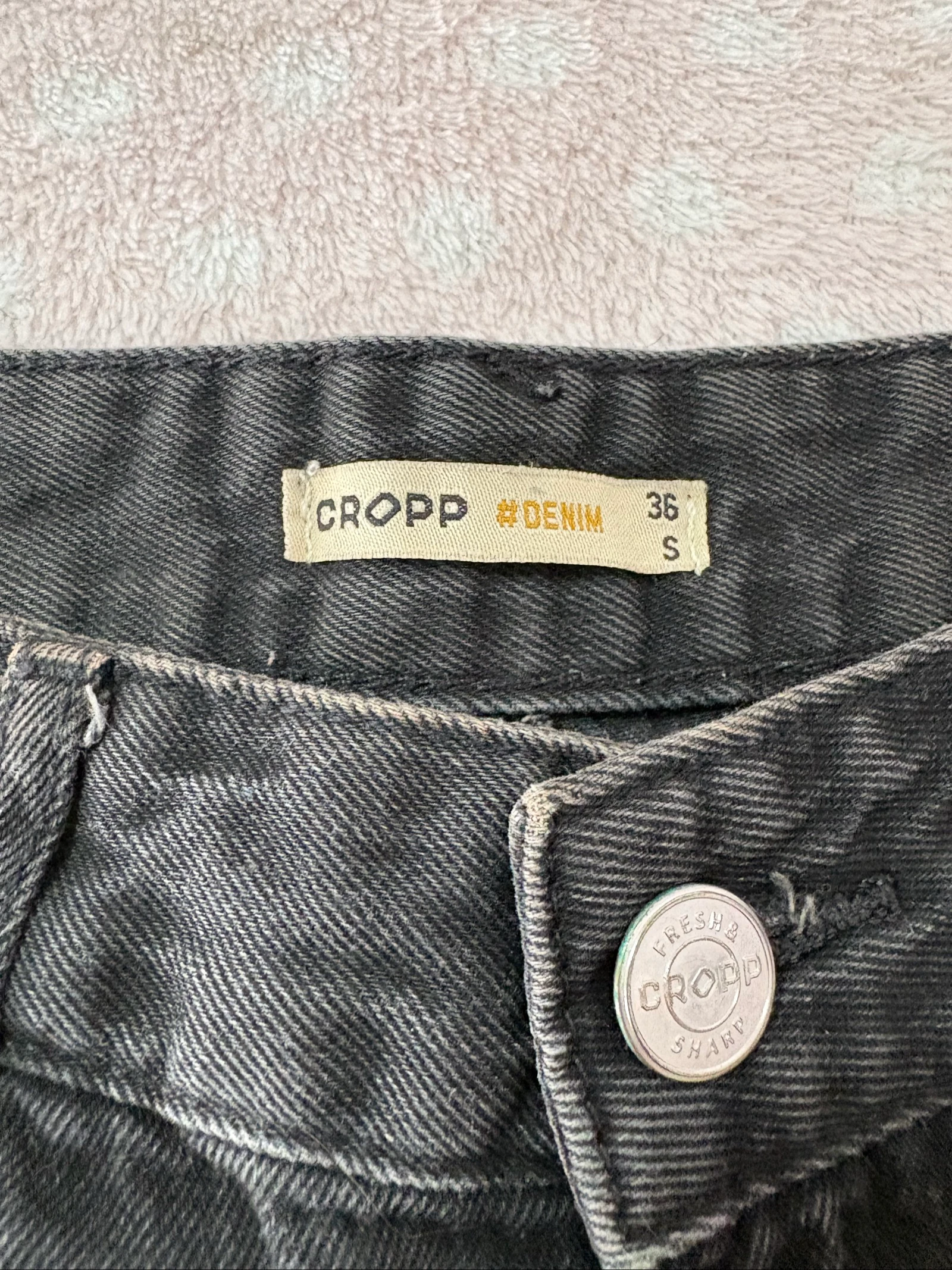 🖤 Zwarte Cropp Shorts | Maat 36 🖤 – photo 2